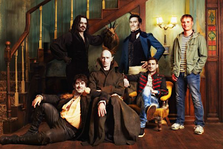 LO QUE HACEMOS EN LAS SOMBRAS