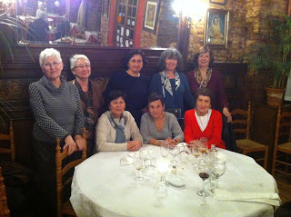 LAS MONAS ENTRE NARANJOS