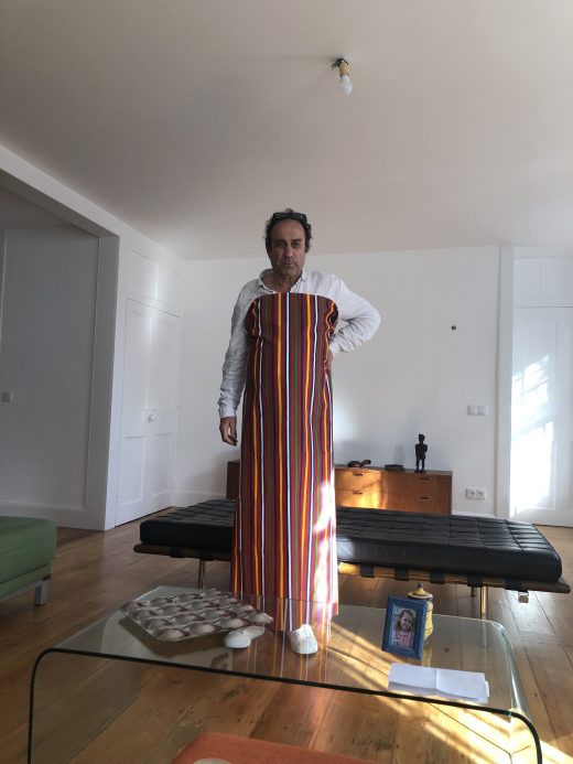 MONAS EN MADEIRA (MONA JACINTA)