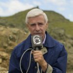 EL HOMBRE QUE AMABA LOS PLATOS VOLADORES (MONA JACINTA) El hombre que amaba los platos voladores